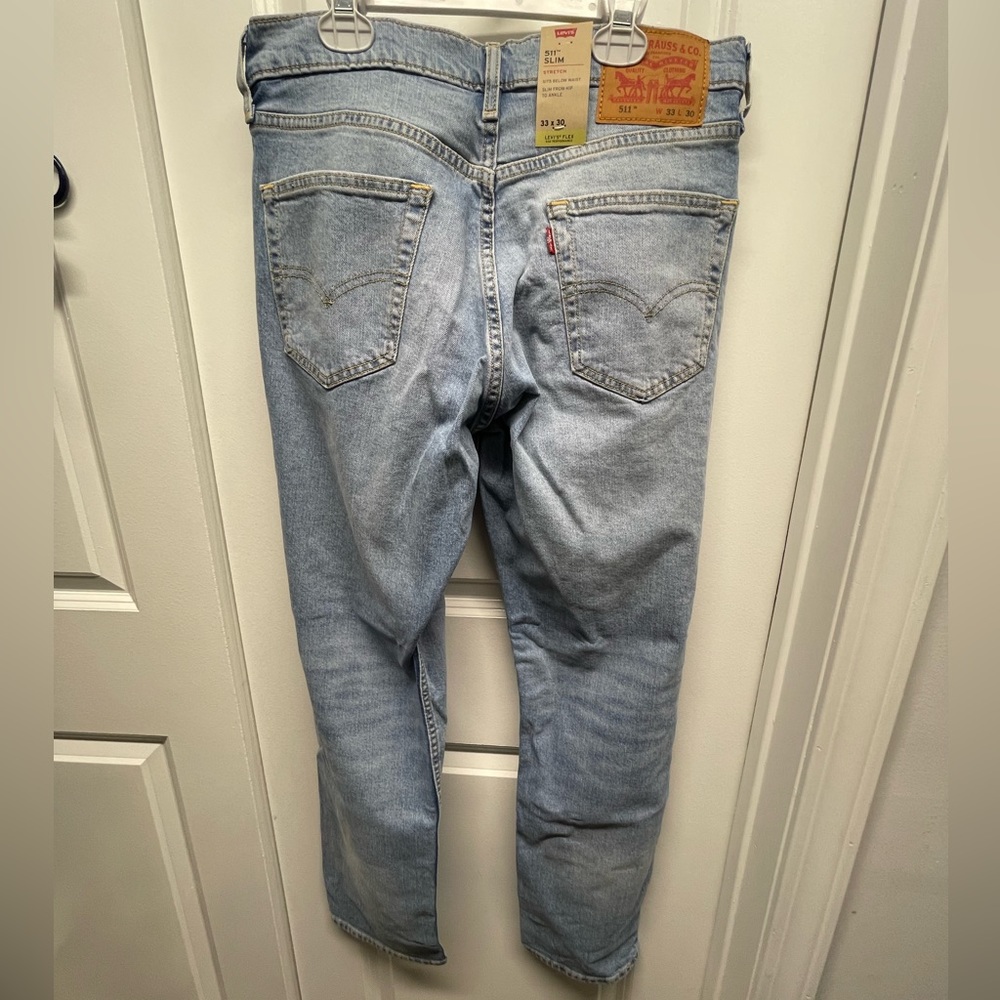 Men’s Levi Jeans - Picture 8 of 10